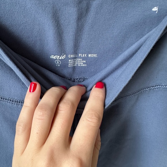 Aerie Workout Set - Picture 2 of 5